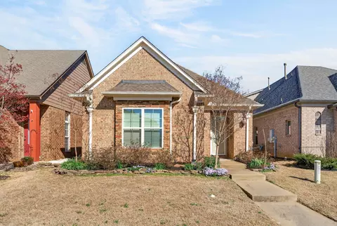 250 Cherokee Cir, Oakland, TN 38060