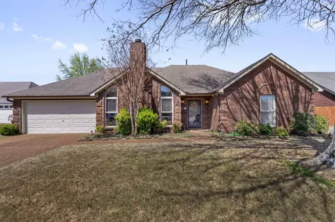 6830 Nicole Cv, Bartlett, TN 38135