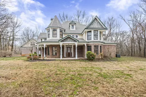 28 Tipton Lake Cir E, Millington, TN 38053