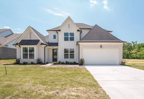 261 Centerline Roper Loop, Byhalia, MS 38611
