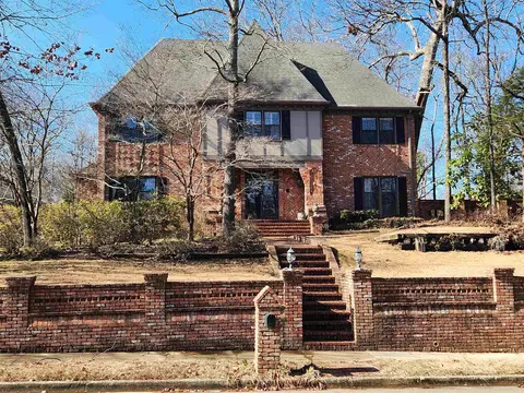 2495 Yester Oaks Dr, Germantown, TN 38139