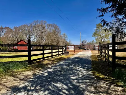 6195 Bobbitt Rd, Moscow, TN 38057