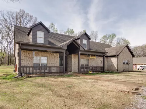 853 J E Blaydes Pkwy, Atoka, TN 38004
