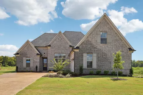 25 Trey Meadows Dr, Oakland, TN 38060