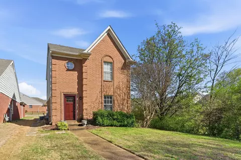 1066 Whitten Rd, Memphis, TN 38134