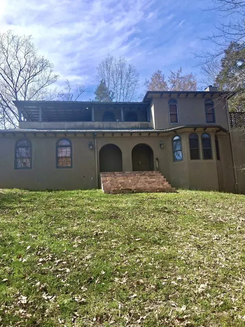 889 Rocky Oaks Trl, Cordova, TN 38018