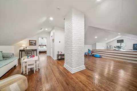 Entry Way - 117 E Goodwyn St, Memphis, TN 38111 photo 3 of 3