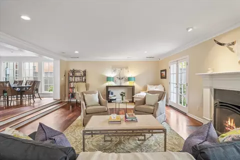 Living - 117 E Goodwyn St, Memphis, TN 38111 photo 3 of 3