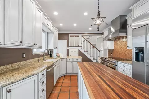 Kitchen - 117 E Goodwyn St, Memphis, TN 38111 photo 3 of 5