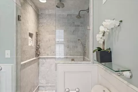 Bath - 117 E Goodwyn St, Memphis, TN 38111 photo 3 of 6