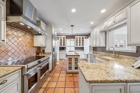 Kitchen - 117 E Goodwyn St, Memphis, TN 38111 photo 1 of 5