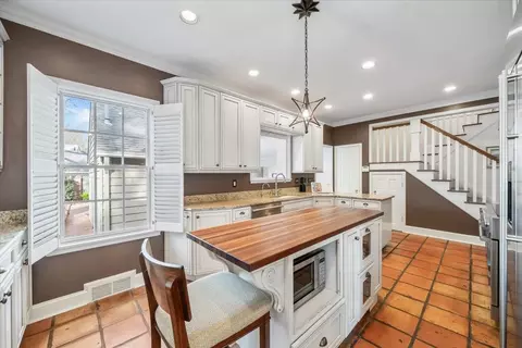 Kitchen - 117 E Goodwyn St, Memphis, TN 38111 photo 2 of 5