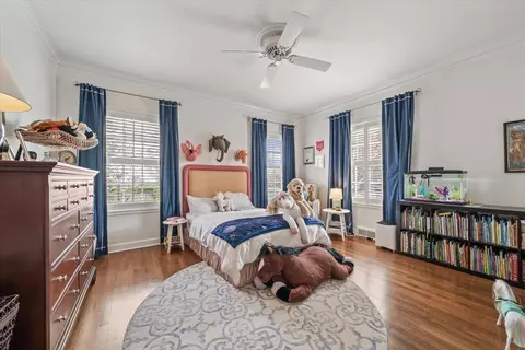 Bedroom - 117 E Goodwyn St, Memphis, TN 38111 photo 2 of 4