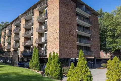 2195 Poplar Ave #304, Memphis, TN 38104