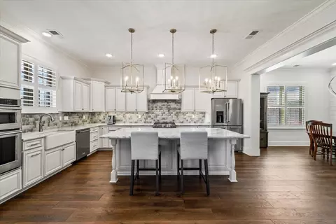 405 Catawba Valley Dr, Collierville, TN 38017