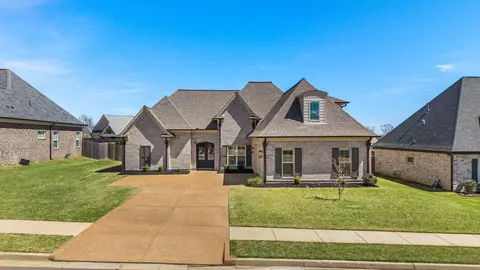 3128 Oliver Dr, Hernando, MS 38632