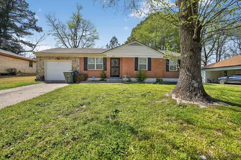 4537 Whiteside St, Memphis, TN 38109