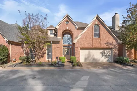 536 E Lexington Park Cir, Memphis, TN 38120