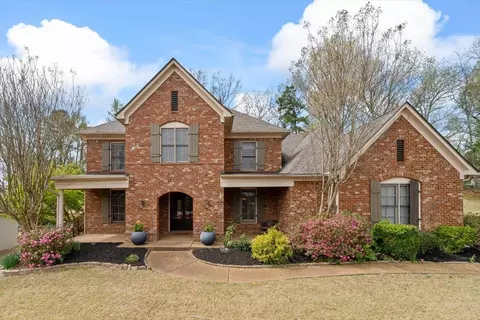 10185 Herons Landing Cv, Lakeland, TN 38002