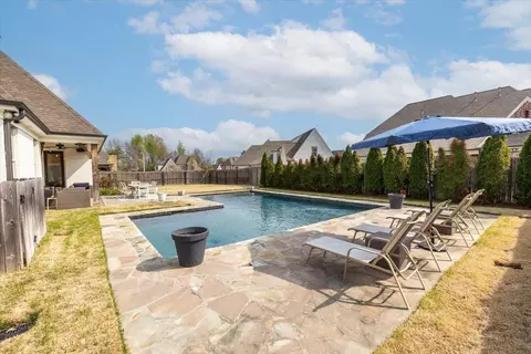 Exterior - 608 Cypress Run Cv, Collierville, TN 38017 photo 5 of 9