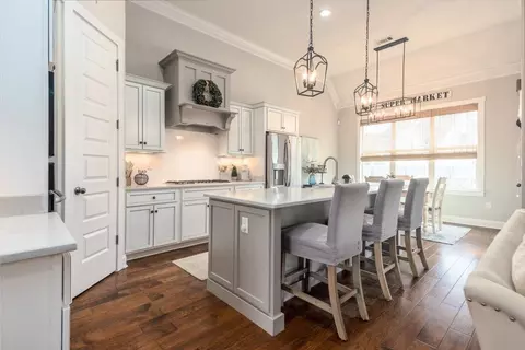Kitchen - 608 Cypress Run Cv, Collierville, TN 38017 photo 1 of 4