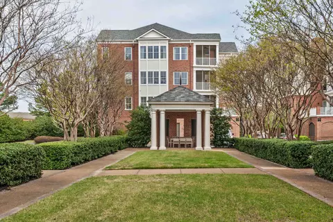 5194 Lexington Club Cv #401-402, Memphis, TN 38117
