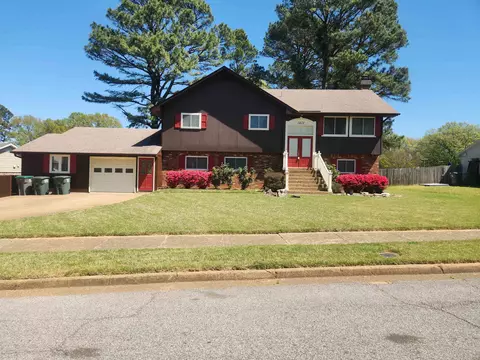 1424 Mullins Station Rd, Memphis, TN 38134