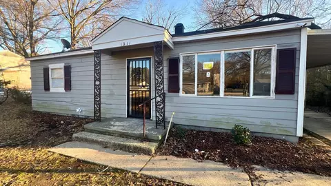 1211 Canfield Ave, Memphis, TN 38127