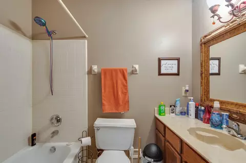 Bath - 4099 Soderlund Cv, Millington, TN 38053 photo 2 of 3