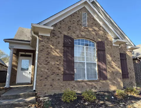 1555 Wyyne Grove Rd, Cordova, TN 38016