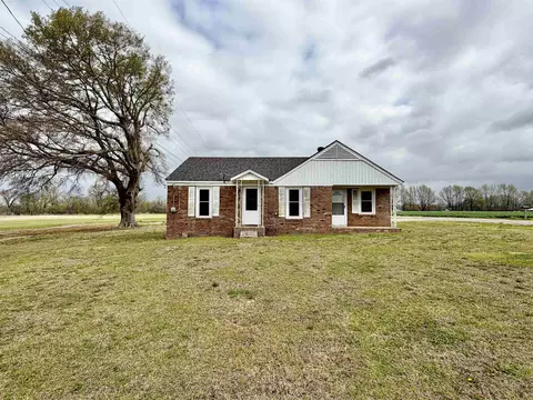 Exterior - 5442 Bride Rd, Covington, TN 38019 photo 2 of 6