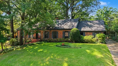 5185 Mary Starnes Dr, Memphis, TN 38117