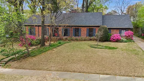 5185 Mary Starnes Dr, Memphis, TN 38117