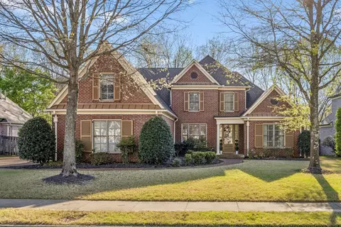1854 Almadale Farms Pkwy, Collierville, TN 38017