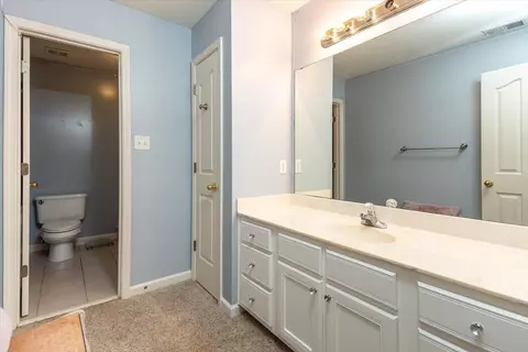 Bath - 1136 Sunriver Cv, Collierville, TN 38017 photo 3 of 3