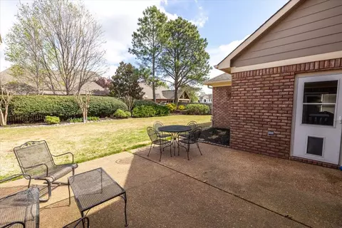 Exterior - 1136 Sunriver Cv, Collierville, TN 38017 photo 3 of 8