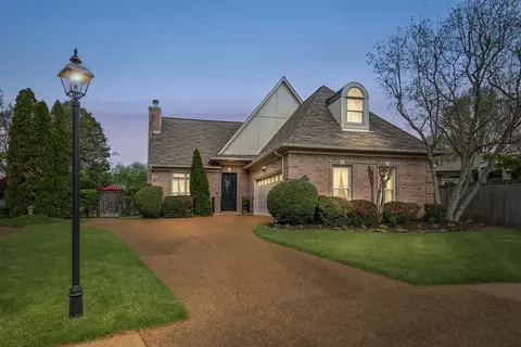 136 Garner Grove Cv, Collierville, TN 38017