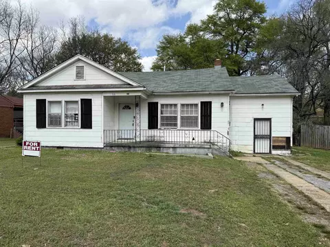 66 E Rollins Rd, Memphis, TN 38109