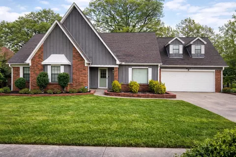 4472 Tracy Lynn Dr, Memphis, TN 38125