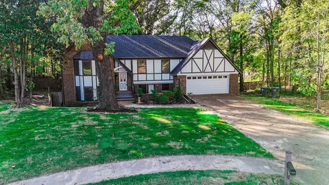 2265 Easton Dr, Cordova, TN 38016