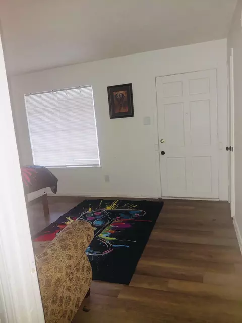 919 Chesterton Dr, Memphis, TN 38127