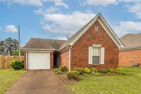 859 Timber Trace Dr, Cordova, TN 38018