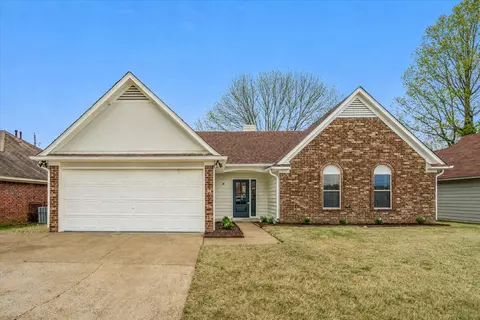 5287 Shady Ridge Dr, Memphis, TN 38141