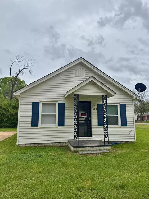 695 Marsh Ave, Memphis, TN 38127