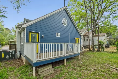 Exterior - 2550 Everett Ave, Memphis, TN 38112 photo 3 of 5