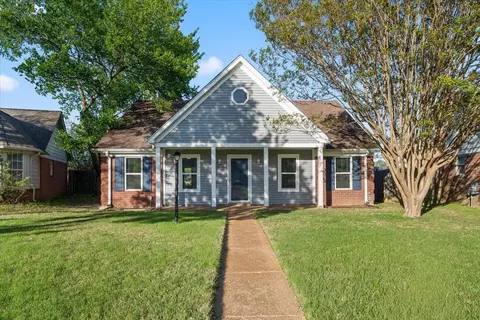 1688 Ranmar Dr, Cordova, TN 38016