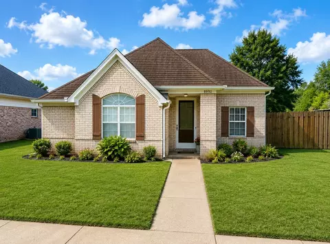 8833 Macon Rd, Cordova, TN 38018