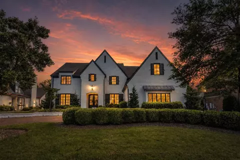 1289 Brayshore Dr, Collierville, TN 38017