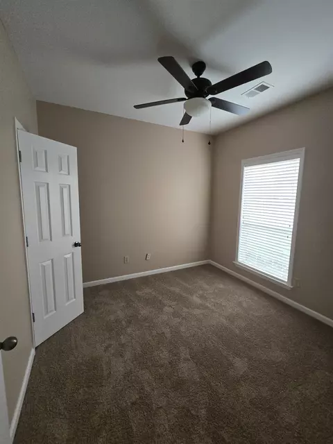 Bedroom - 5186 Guffin Road Rd, Bartlett, TN 38135 photo 3 of 5