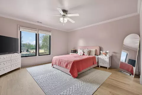 Bedroom - 9376 Forest Wind Cv, Collierville, TN 38017 photo 5 of 8